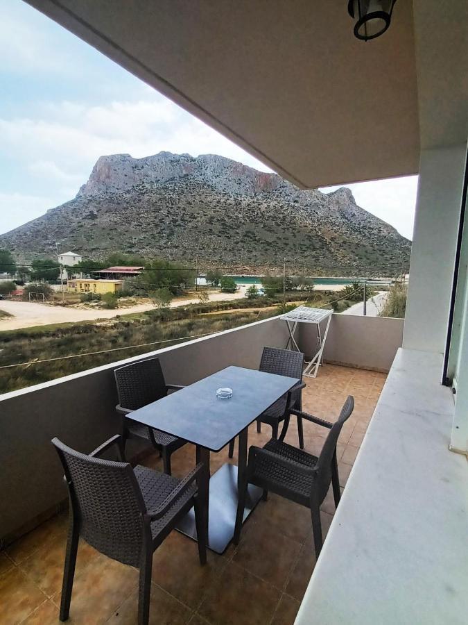 Stavrós Cathrin Beach Apartments מראה חיצוני תמונה