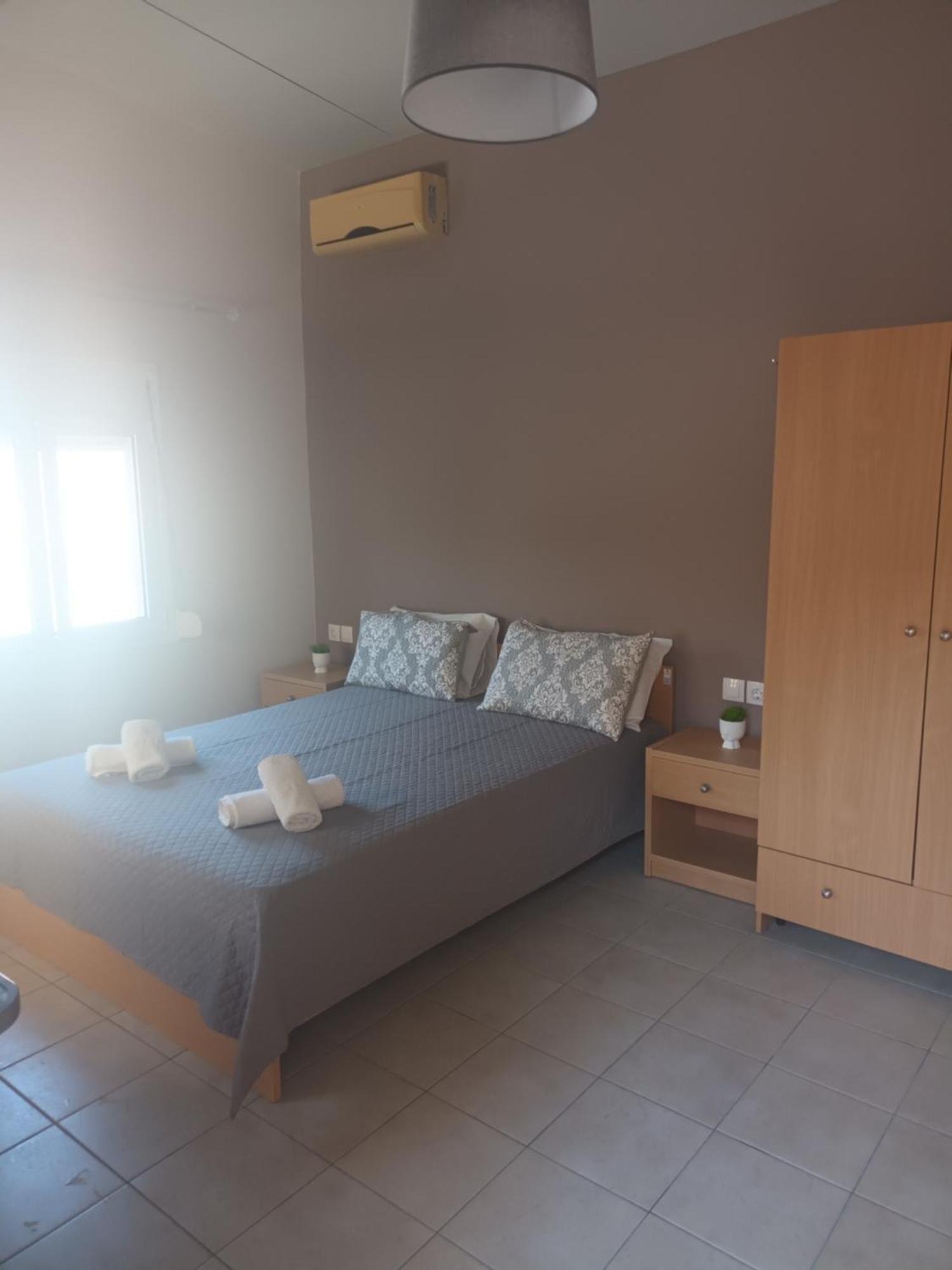 Stavrós Cathrin Beach Apartments מראה חיצוני תמונה